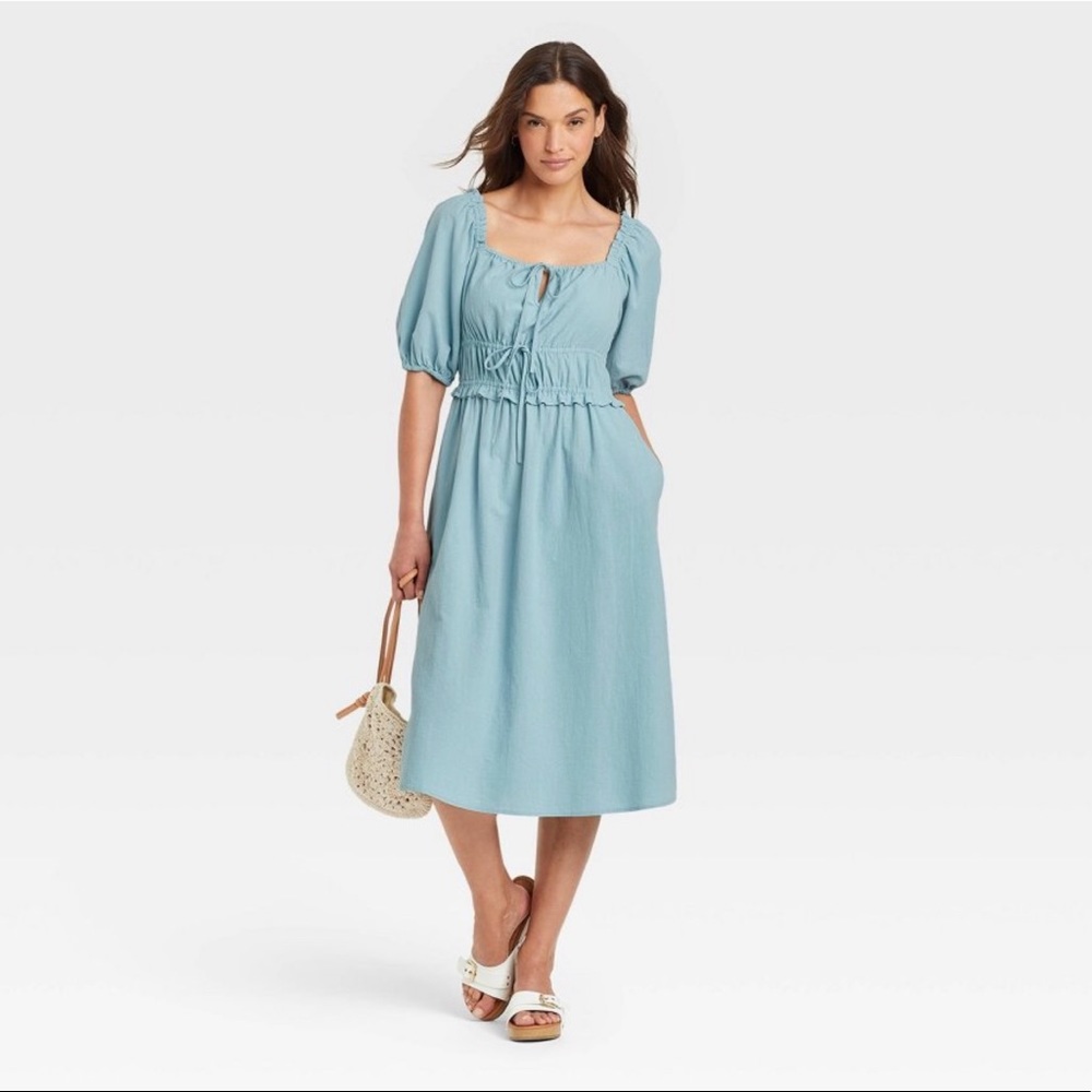 Womens Puff Short Sleeve Dress - Universal Threads SIZE M